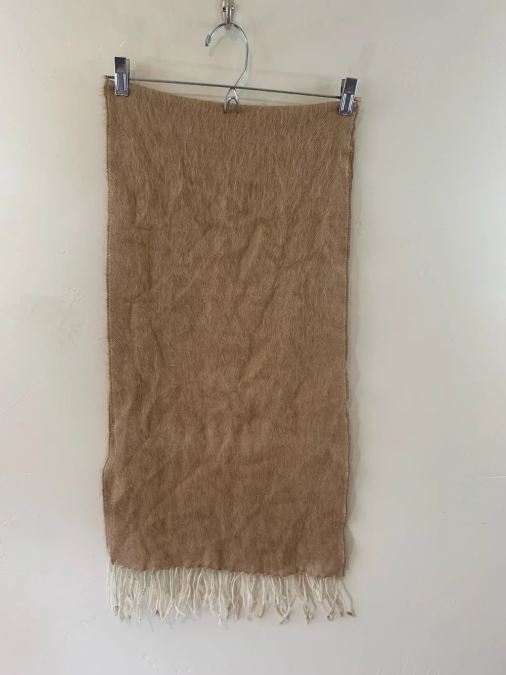 3/$10💕 Classic Camel Fringe Scarf